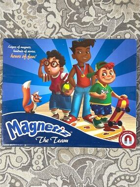 Magnetiz - The Team: A Multi-layer Magnetic Story Board with Magnets Grin-Box